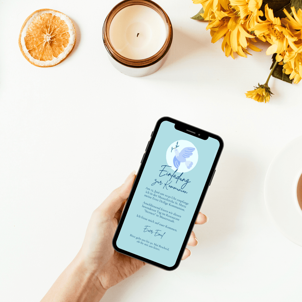 Einladungskarte in blau mit Taube und Zweig zur Kommunion oder Konfirmation. Mit einer digitalen Einladungskarte kannst du ganz einfach mit deinem Smartphone über whatsapp einladen. Einmal kaufen und alle Gäste einladen.