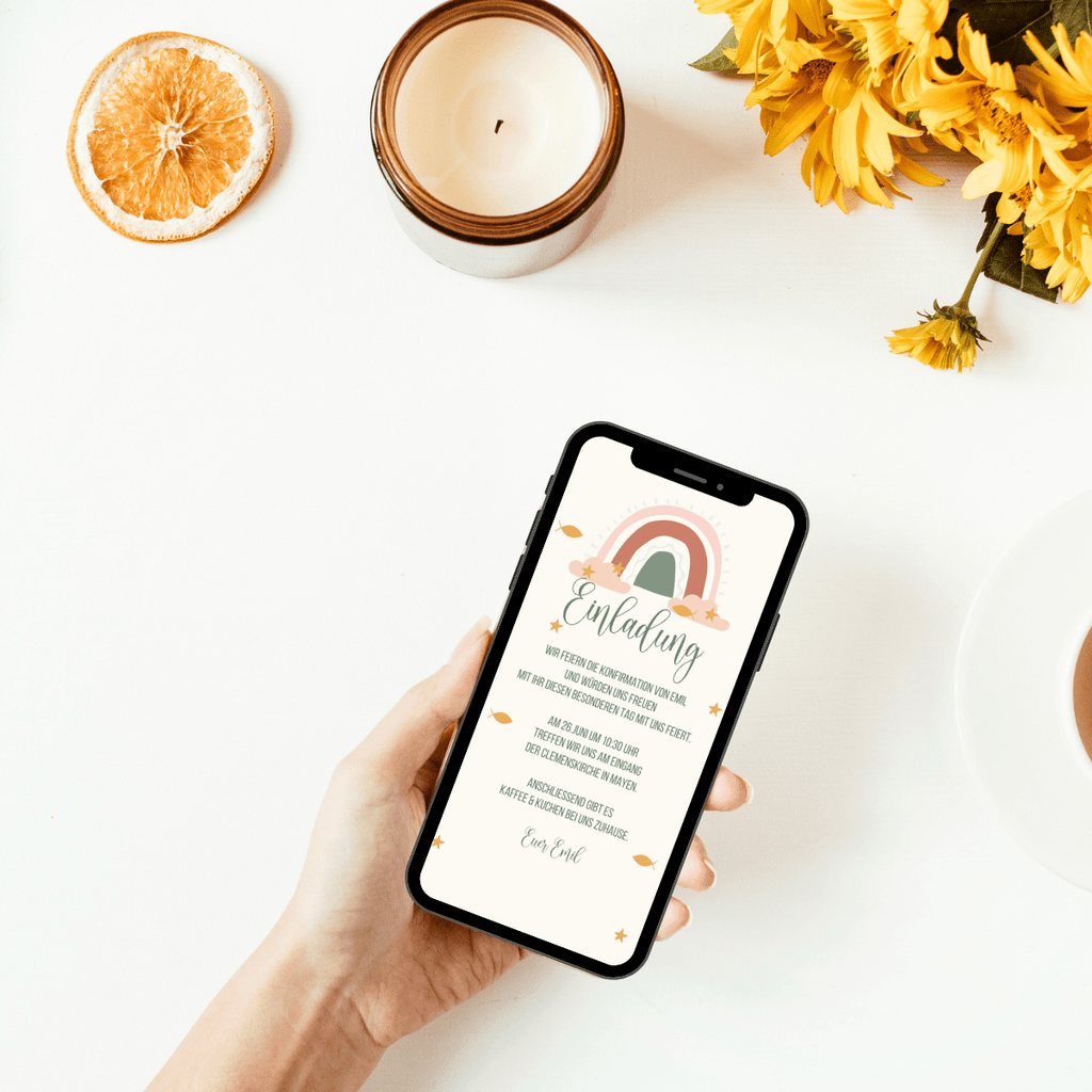 Einladung zur Konfirmation Konfirmation oder Firmung mit einem liebevollen Regenbogen. Diese digitale Einladungskarte gibt es in den Farben grün, beige und gelb. Versende ganz einfach eine Einladungskarte mit deinem Handy über whatsapp.
